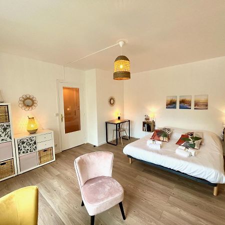 Nihal, Studio Proche Zenith Avec Parking Et Balcon カーン エクステリア 写真