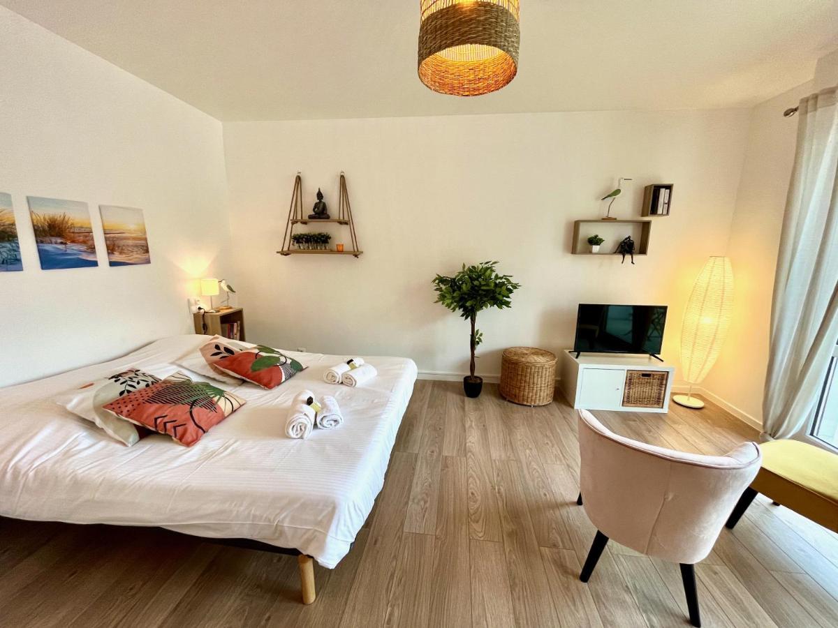 Nihal, Studio Proche Zenith Avec Parking Et Balcon カーン エクステリア 写真